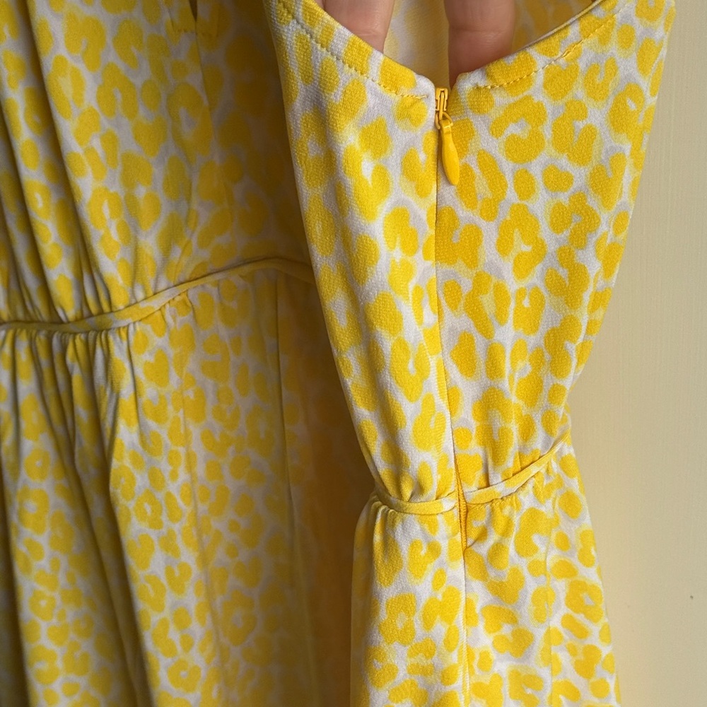 Michael Kors Printed Keyhole Halter Neckline Sleeveless Top (Size: L) EUC - Picture 8 of 13